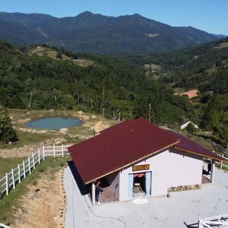 Cabana Recanto Do Arruda Para Casal Em Aguas Mornas エクステリア 写真